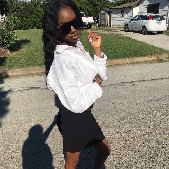 Meet your Posher, Tyjanae - Picture 3 of 3